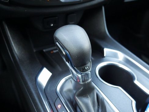 Used 2023 Chevrolet Traverse LT image 18