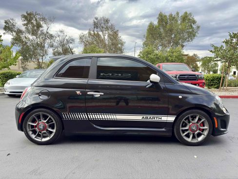 Used 2012 FIAT 500 Abarth w/ Safety & Convenience Pkg image 10