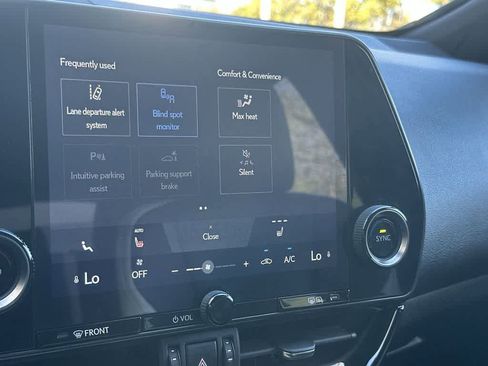 Used 2022 Lexus NX 250 FWD w/ Towing Package (2000 Lbs) image 21