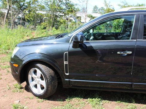 Used 2014 Chevrolet Captiva Sport LTZ FWD image 11