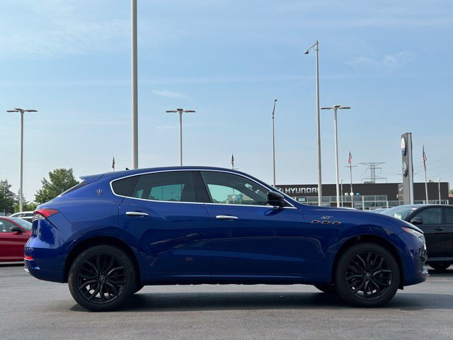 Used 2024 Maserati Levante GT Ultima AWD/4WD image 7