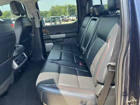 Used 2024 Ford F250 Lariat w/ Black Appearance Package AWD/4WD image 18