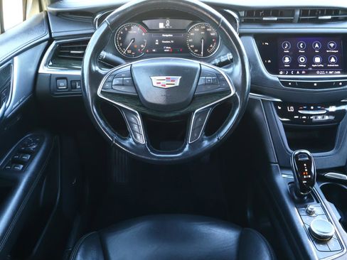 Certified 2021 Cadillac XT5 Premium Luxury image 15