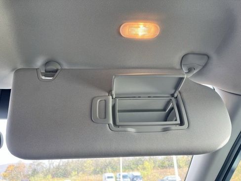 Certified 2024 Nissan Pathfinder SV image 36