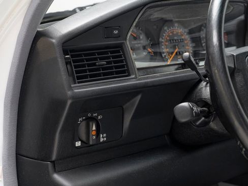 Used 1991 Mercedes-Benz 190 E 2.6 image 20
