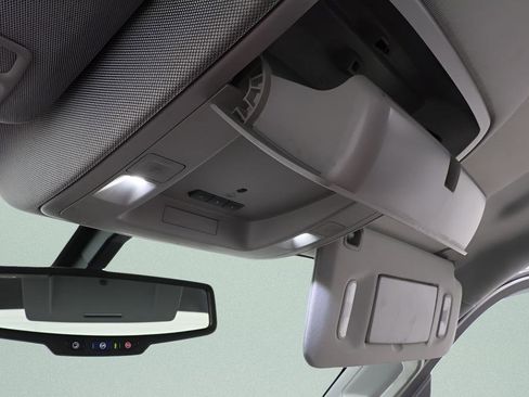 Used 2019 GMC Sierra 2500 SLT w/ Duramax Plus Package image 17