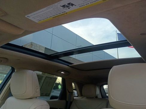 Used 2023 Cadillac XT5 Sportv w/ Platinum Package image 21