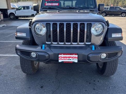 Used 2020 Jeep Gladiator Sport w/ Quick Order Package 24S image 3