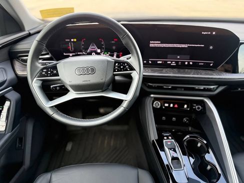 Certified 2025 Audi Q5 Premium w/ Convenience Package AWD/4WD image 11