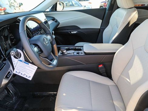 New 2026 Lexus RX 350 image 17