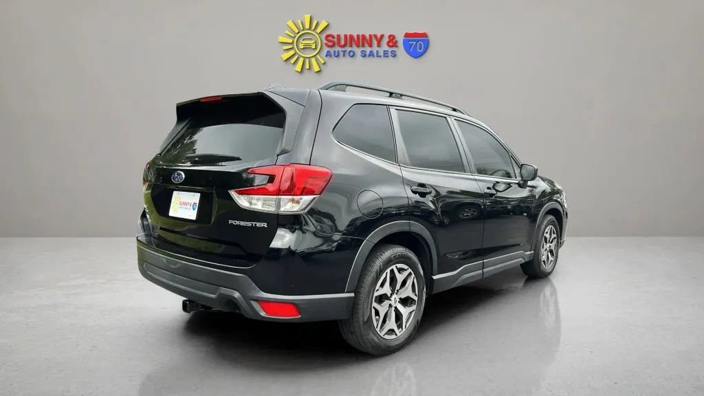 Used 2019 Subaru Forester Premium w/ All-Weather Package AWD/4WD image 8