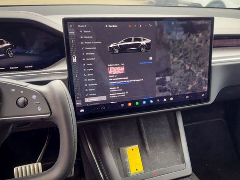 Used 2022 Tesla Model X Plaid AWD/4WD image 19