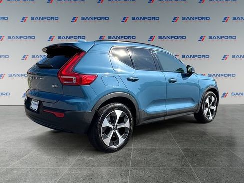 Used 2023 Volvo XC40 B5 Ultimate w/ Climate Package AWD/4WD image 5