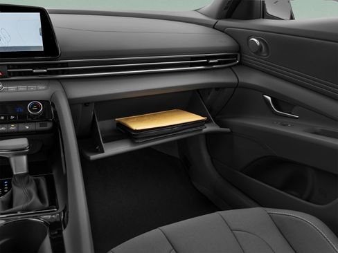 Certified 2025 Hyundai Elantra SEL FWD image 31