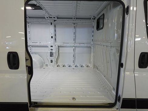 Used 2024 RAM ProMaster 3500 w/ Convenience Group image 12