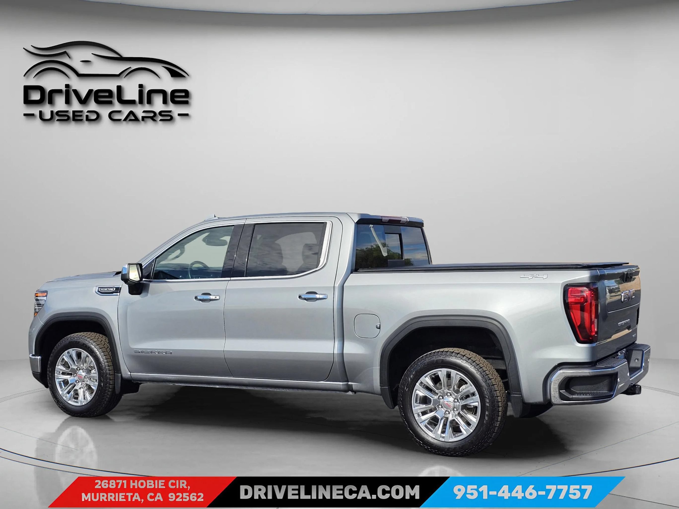 Used 2025 GMC Sierra 1500 SLT w/ SLT Premium Package AWD/4WD image 12
