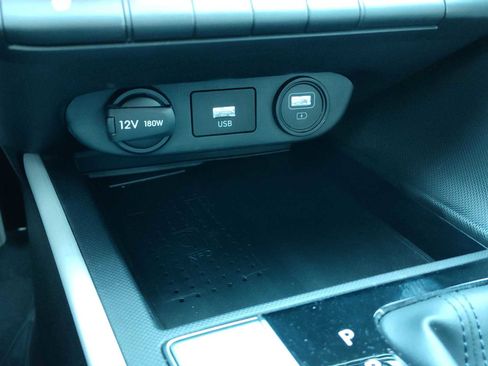 Certified 2023 Hyundai Elantra Limited image 25