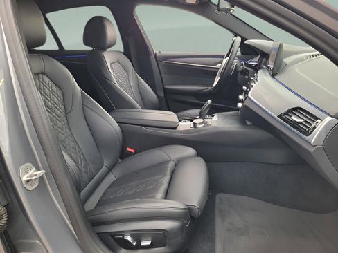 Used 2023 BMW 530i xDrive image 15