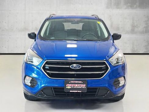 Used 2018 Ford Escape SE w/ SE Sport Appearance Package image 2