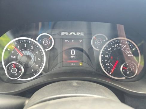 New 2026 RAM 1500 Express AWD/4WD image 12