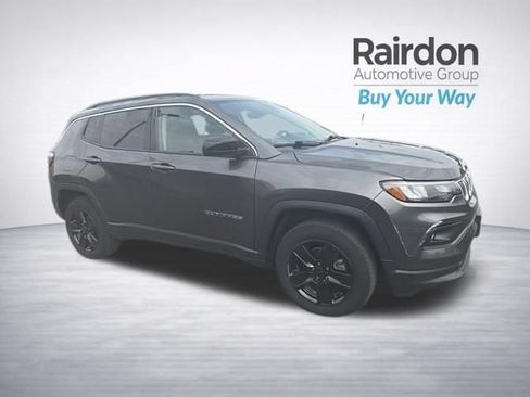 Used 2022 Jeep Compass Latitude AWD/4WD image 1
