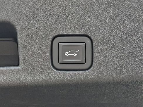 Used 2026 Chevrolet Traverse RS w/ LPO, Floor Liner Package AWD/4WD image 31