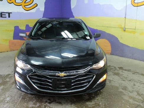 Used 2019 Chevrolet Malibu LS image 3
