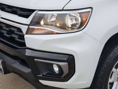 Used 2021 Chevrolet Colorado LT w/ LT Convenience Package image 8