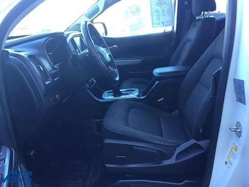 Used 2022 Chevrolet Colorado LT w/ Fleet Safety Package image 24