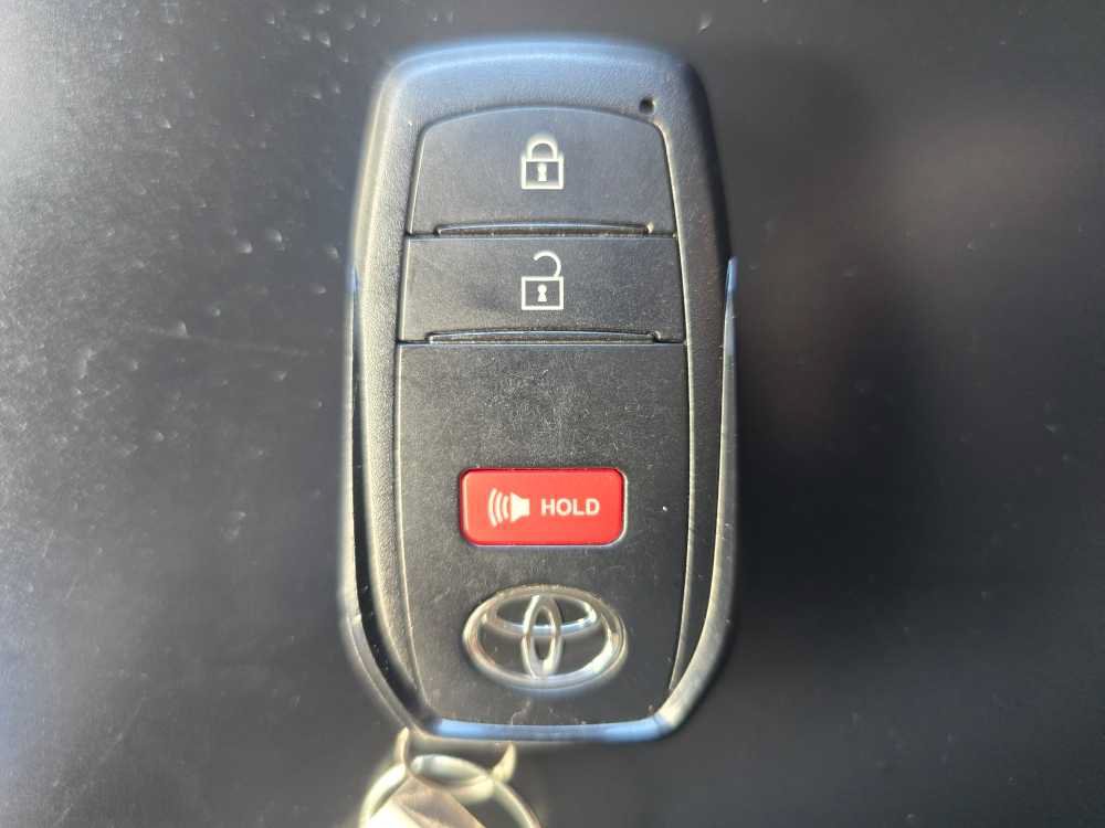 Used 2023 Toyota Sequoia Limited AWD/4WD image 22