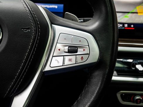 Used 2025 BMW X7 xDrive40i image 27