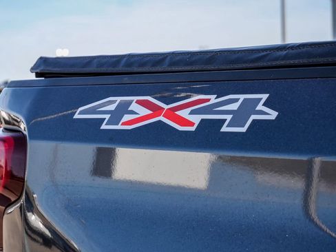 Used 2020 Chevrolet Silverado 1500 LT w/ Texas Edition image 11