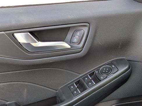 New 2026 Ford Escape SE image 21