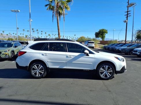 Used 2018 Subaru Outback 2.5i Limited image 8