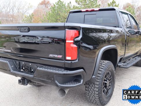 Used 2025 Chevrolet Silverado 2500 ZR2 w/ Technology Package image 5