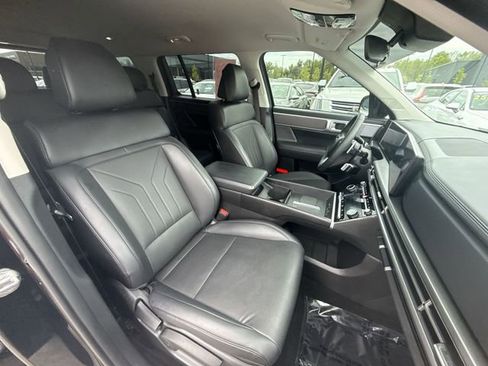 Certified 2024 Hyundai Santa Fe SEL FWD image 24