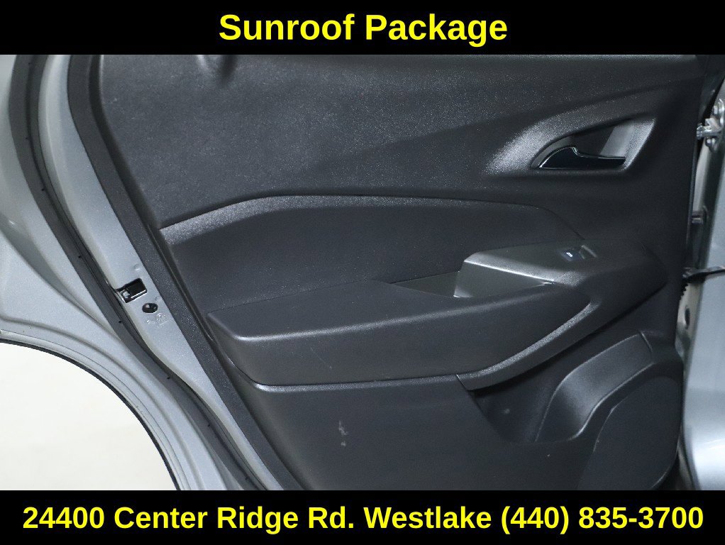 Used 2024 Chevrolet Trax ACTIV w/ Sunroof Package FWD image 13