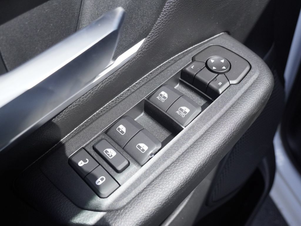 New 2026 RAM 1500 Big Horn AWD/4WD image 13