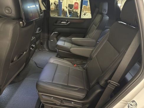 New 2026 GMC Yukon Denali w/ Denali Reserve Package image 21