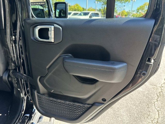 Used 2024 Jeep Wrangler Unlimited Sport AWD/4WD image 32