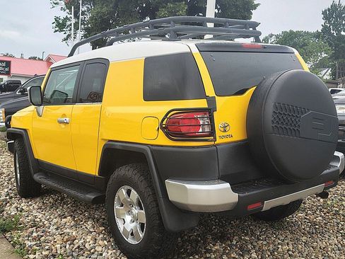 Used 2007 Toyota FJ Cruiser 4WD image 5