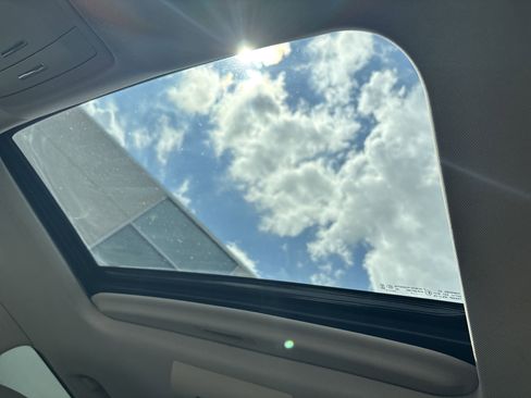 Used 2020 Chevrolet Tahoe Premier w/ Premier 6.2L Value Package image 28