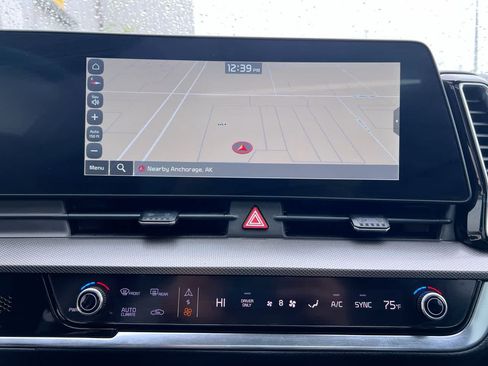 Certified 2024 Kia Sportage SX Prestige AWD/4WD image 18