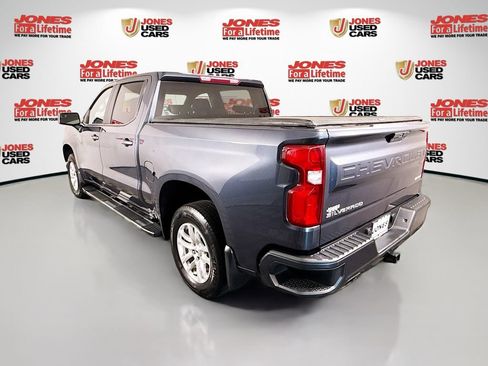 Used 2022 Chevrolet Silverado 1500 RST AWD/4WD image 2