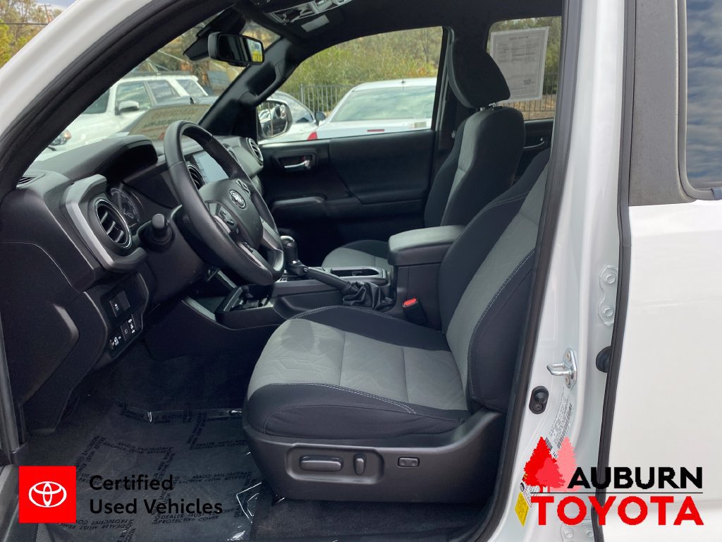 Certified 2021 Toyota Tacoma TRD Off-Road w/ Technology Package AWD/4WD image 12