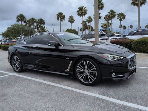 Used 2018 INFINITI Q60 3.0t Luxe RWD image 2