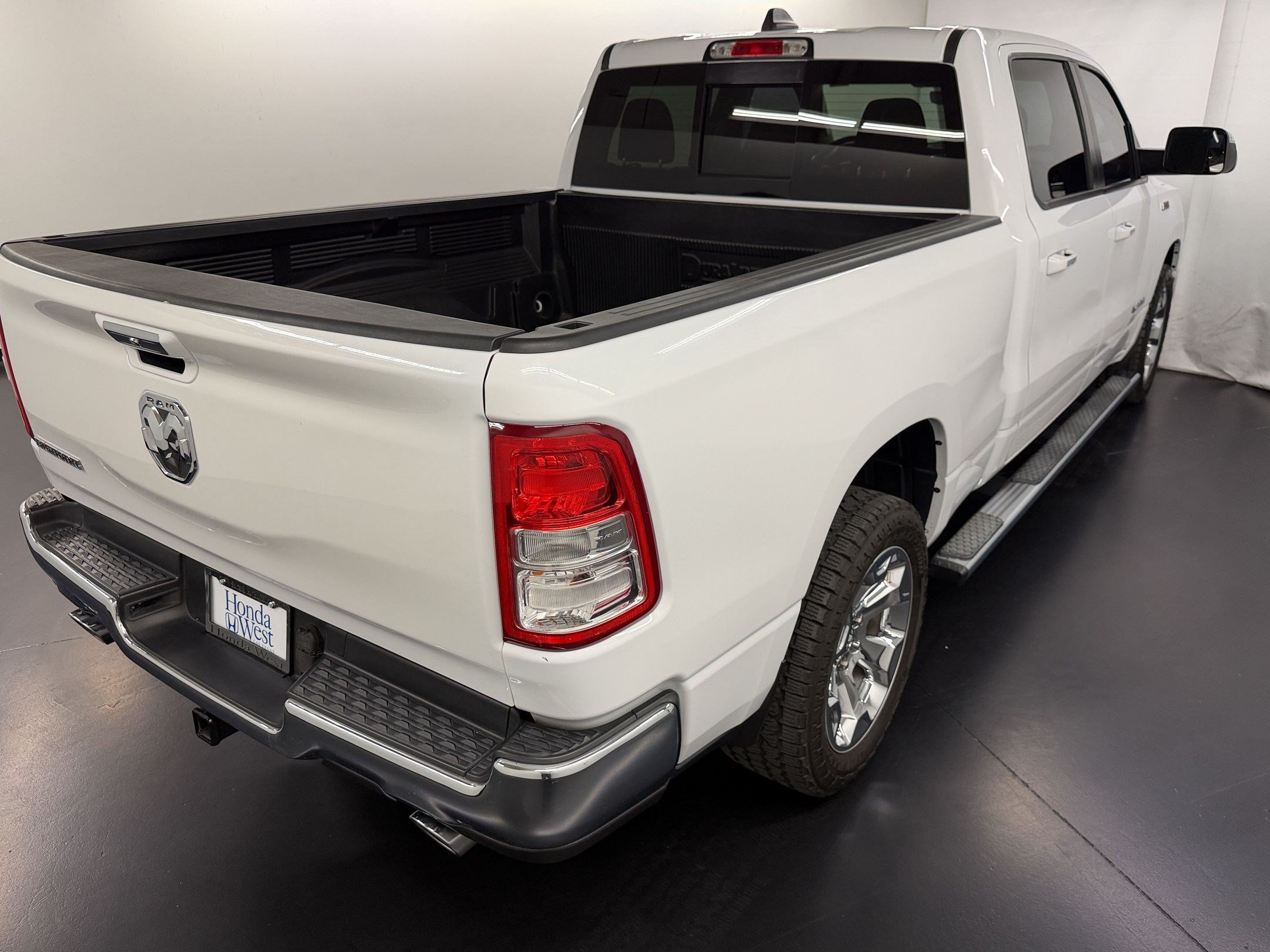 Used 2020 RAM 1500 Big Horn RWD image 9