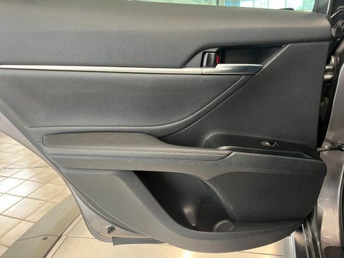 Used 2018 Toyota Camry XSE w/ Driver Assist Package FWD image 37