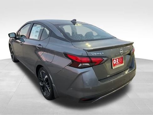 New 2025 Nissan Versa SR w/ Trunk Package FWD image 4