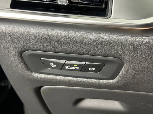 New 2026 BMW X5 xDrive50e w/ Executive Package image 16